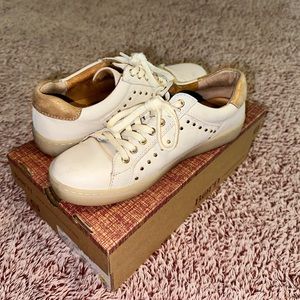 BORN white leather and gold studded shoes
